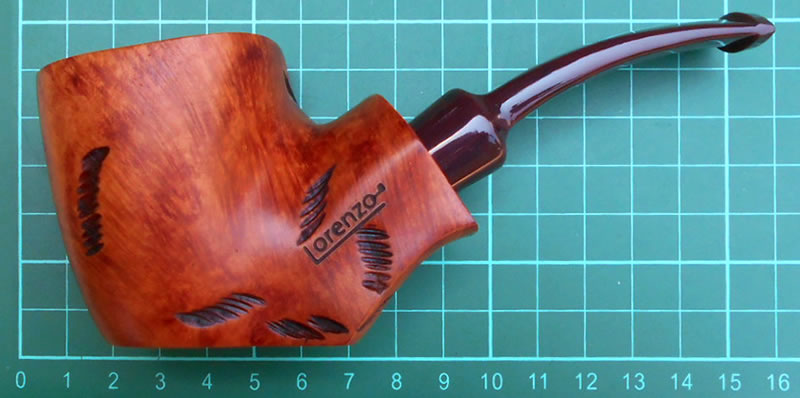Lorenzo Summa Cum Laude spot carved smoking pipe
